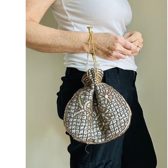 Vintage Sequin Evening bag Drawstring Silver Evening wear - Picture 1 of 7